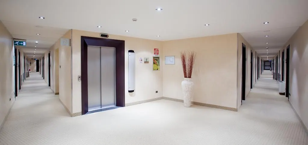 Hotel Nord グアルダミーリオ